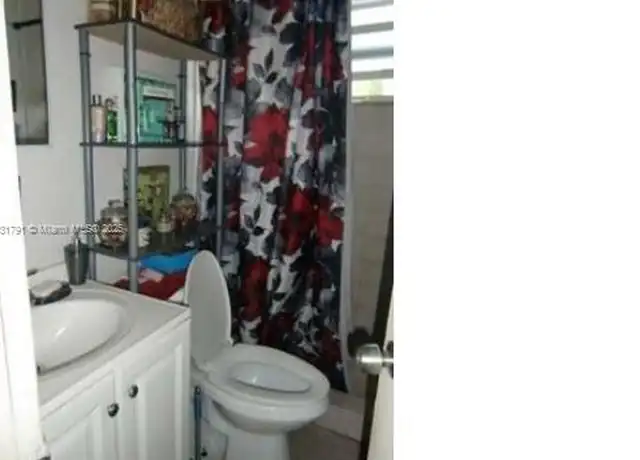 Property at 1124 NW 2nd St Unit 2, Fort Lauderdale, FL, 33311, 2 beds, 1 bath, [object Object]