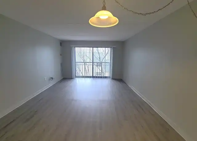 Property at 100 Ocean View Dr Unit 407, Boston, MA, 02125, 1 bed, 1 bath, [object Object]