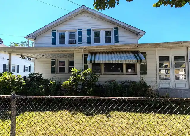 Property at 424 Hulme St, Burlington, NJ, 08016, 3 beds, 1.5 baths, [object Object]
