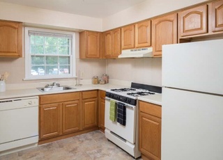 East Rutherford Apartments For Rent
