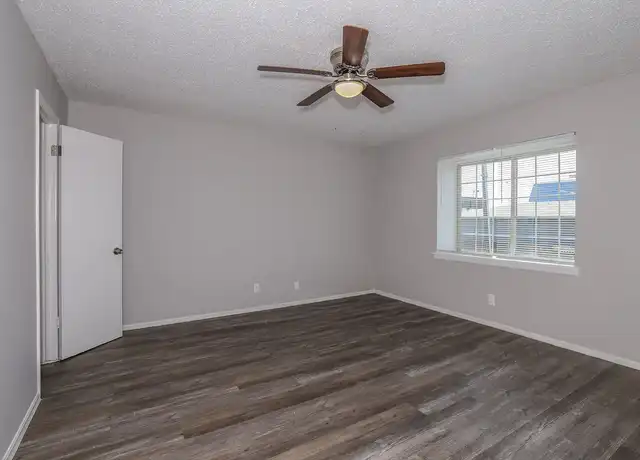 Property at Autumn Ridge Apartments - 1713 S Memorial Dr, Tulsa, OK, 74112, 1 bed, 1 bath, [object Object]