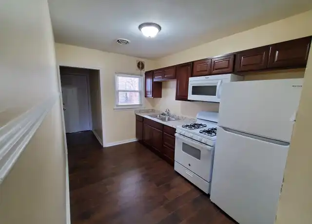 Property at 712 E Sangamon Ave Unit 714, Rantoul, IL, 61866, 2 beds, 1 bath, [object Object]
