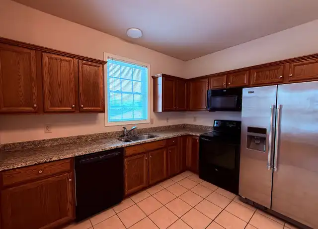 Property at 1101 Clement St Unit G, Radford, VA, 24141, 2 beds, 1 bath, [object Object]