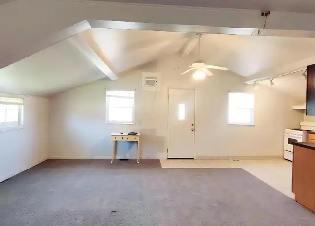 Property at 6738 Pavillion Rd, Yorkville, IL, 60560, 2 beds, 1 bath, [object Object]