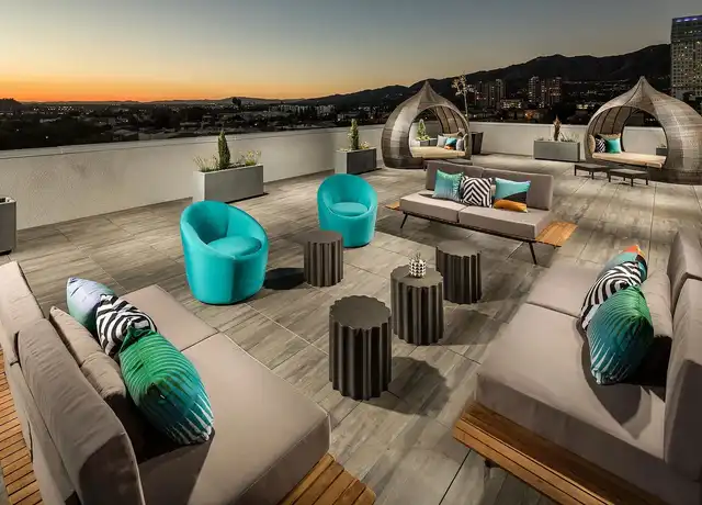 Property at Onyx Glendale - 313 W California Ave, Glendale, CA, 91203, 2 beds, 2 baths, [object Object]