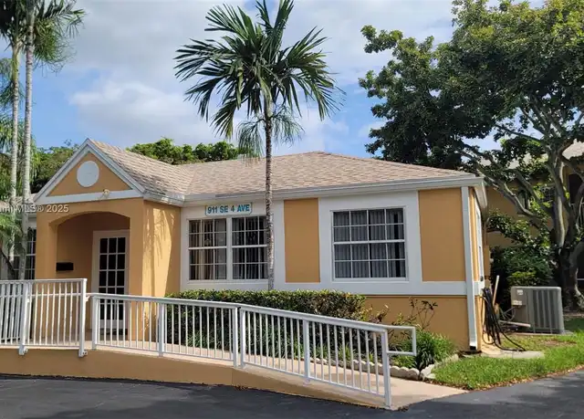 Property at 421 SE 10th St Unit A205, Dania Beach, FL, 33004, 2 beds, 2 baths, [object Object]