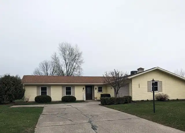 Property at 2907 Greenbriar Dr, Fort Wayne, IN, 46804, 3 beds, 2.5 baths, [object Object]