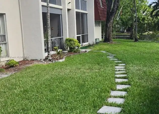 Property at 21 Jacaranda Dr #224, Plantation, FL, 33324, 2 beds, 2 baths, [object Object]