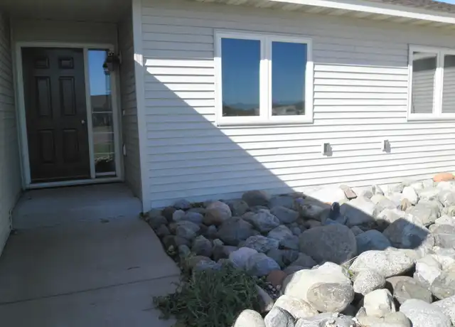 Property at 1321 New York Ave, Superior, WI, 54880, 2 beds, 1 bath, [object Object]
