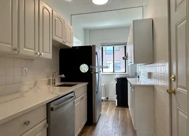 Property at 230 Walnut St Unit 47, Newtonville, MA, 02460, 1 bed, 1 bath, [object Object]