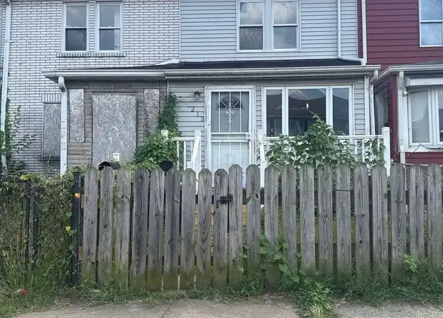 Property at 213 Saint Helena Ave, Dundalk, MD, 21222, 2 beds, 1.5 baths, [object Object]