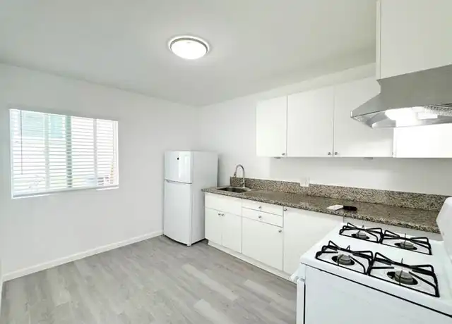 Property at 4061 Euclid Ave, San Diego, CA, 92105, 2 beds, 1 bath, [object Object]