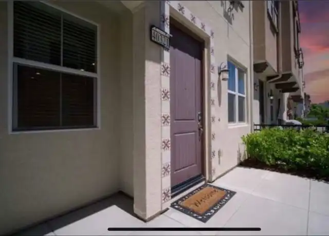 Property at 40321 Calle Real, Murrieta, CA, 92563, 2 beds, 2.5 baths, [object Object]