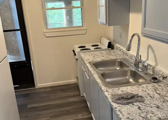 Property at 15107 Lucknow Ave Unit 3, Cleveland, OH, 44110, 1 bed, 1 bath, [object Object]