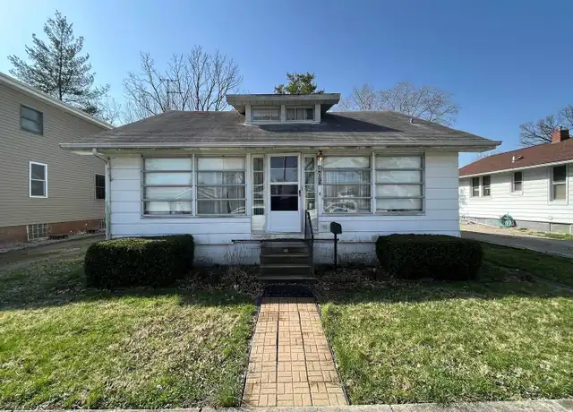Property at 405 E 4th St, O Fallon, IL, 62269, 1 bed, 1 bath, [object Object]