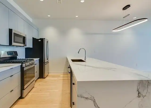 Property at 1023 Lipscomb St #302, Fort Worth, TX, 76104, 1 bed, 1.5 baths, [object Object]