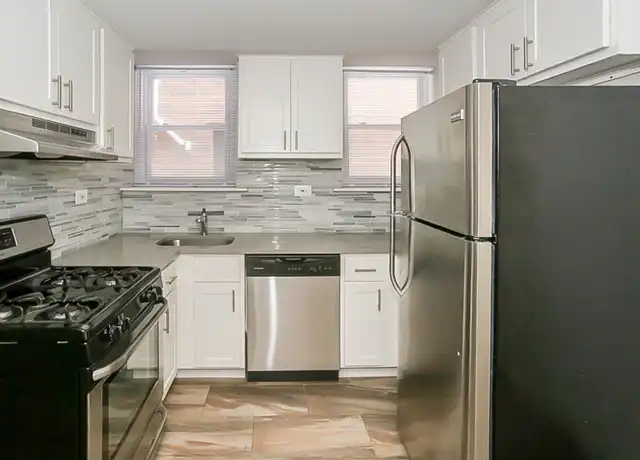 Property at 2326 N Southport Ave, Chicago, IL, 60614, 2 beds, 1 bath, [object Object]