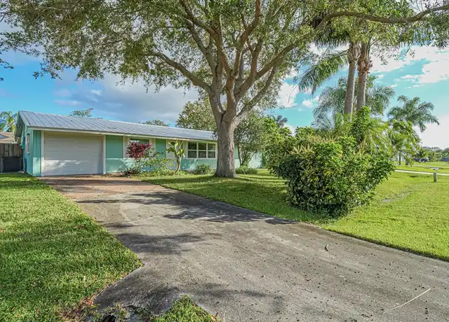 Property at 974 Dolphin Ave, Sebastian, FL, 32958, 3 beds, 2 baths, [object Object]