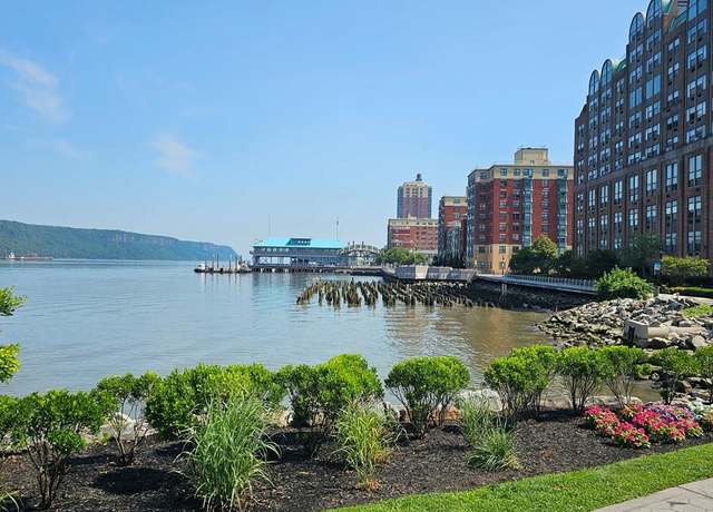 Photo of 23 Water Grant St Apt 1D, Yonkers, NY 10701