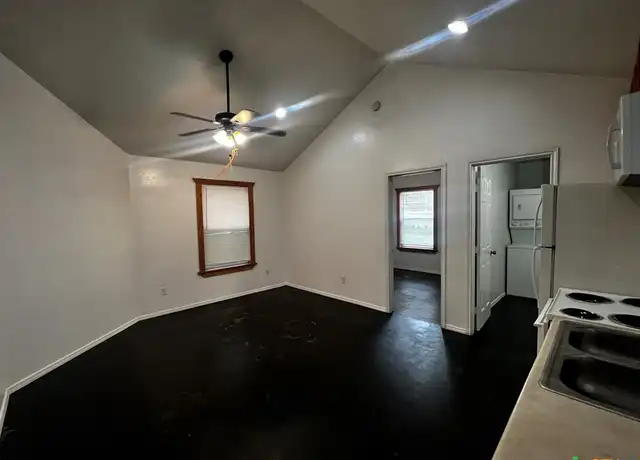 Property at 41170 Farm to Market Road 3159 Unit 304, Canyon Lake, TX, 78133, 1 bed, 1 bath, [object Object]