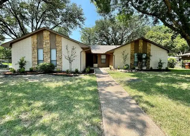 Property at 2301 Bowling Green St, Denton, TX, 76201, 3 beds, 2.5 baths, [object Object]