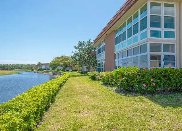 Property at 74 Royal Oak Ct #206, Vero Beach, FL, 32962, 2 beds, 2 baths, [object Object]