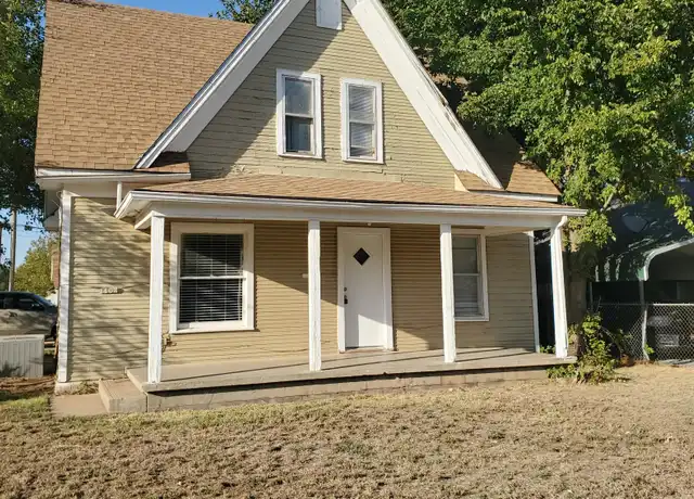 Property at 1402 E Maple Ave, Enid, OK, 73701, 3 beds, 2 baths, [object Object]