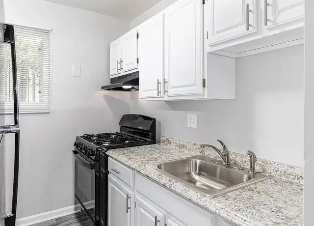 Property at Regency Court Apartments - 3215 Swann Rd, Suitland, MD, 20746, 1 bed, 1 bath, [object Object]
