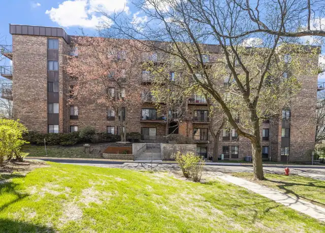 Property at 425 Walnut Creek Ln #1407, Lisle, IL, 60532, 1 bed, 1 bath, [object Object]