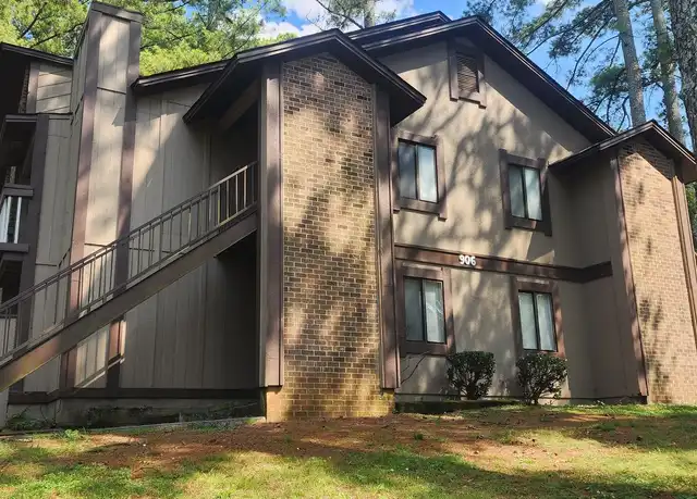 Property at 906 Candlewood Dr NW Unit 906-A, Huntsville, AL, 35816, 2 beds, 1 bath, [object Object]