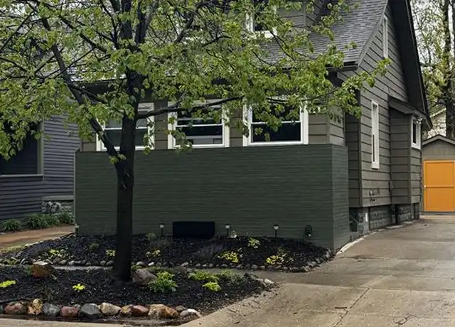 Property at 918 N Washington Ave, Royal Oak, MI, 48067, 3 beds, 2 baths, [object Object]