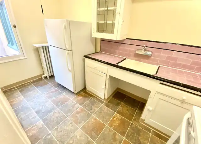 Property at 4515 Burke Ave N Unit 04, Seattle, WA, 98103, 0 beds, 1 bath, [object Object]