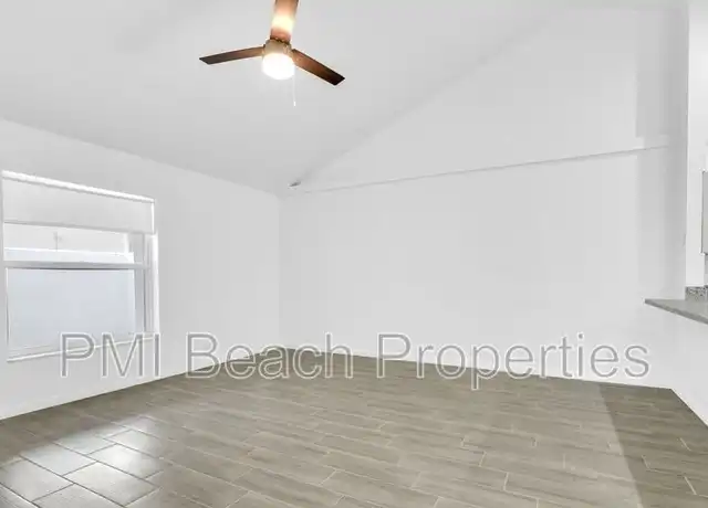 Property at 13729 Yarmouth Dr, Wellington, FL, 33414, 4 beds, 2 baths, [object Object]