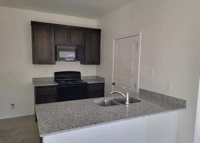 Property at 4404 Water St, Killeen, TX, 76543, 3 beds, 2 baths, [object Object]