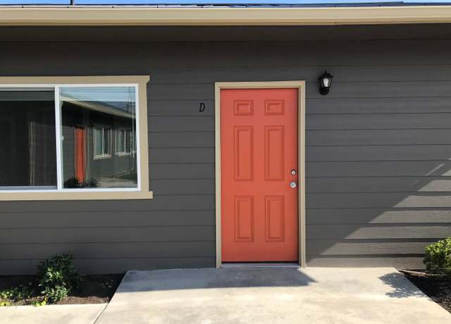 Photo of 401 W Blackburn Rd Unit D, Mount Vernon, WA 98273