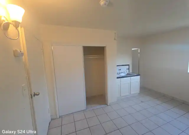 Property at 3711 S Western Ave Unit 6, Los Angeles, CA, 90018, 0 beds, 1 bath, [object Object]