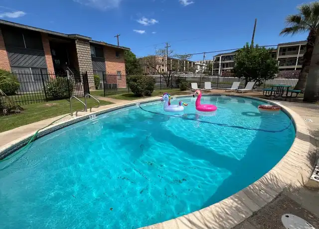 Property at 3304 Red River St Unit 204, Austin, TX, 78705, 2 beds, 1 bath, [object Object]