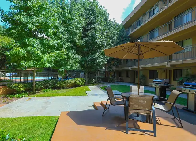 Photo of 1240 E San Antonio Dr, Long Beach, CA 90807