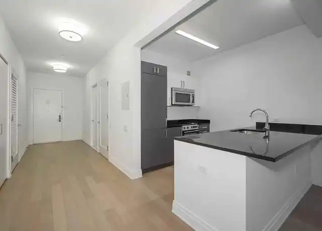 Property at 70 Pine St Unit 719, New York, NY, 10005, 2 beds, 1 bath, [object Object]