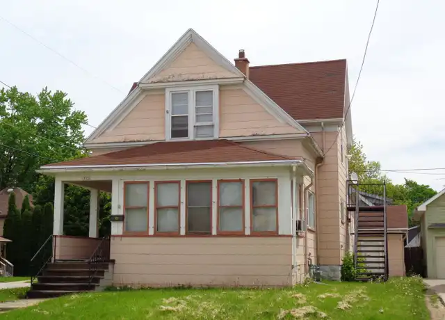 Property at 752 Franklin St, Oshkosh, WI, 54901, 5 beds, 2 baths, [object Object]