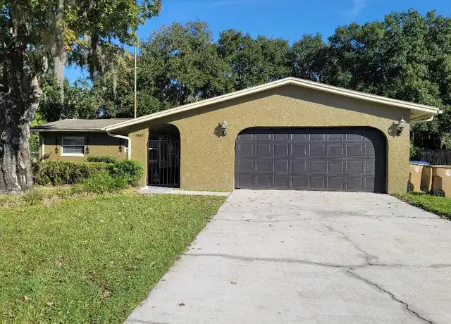 Property at 1581 Starfish St, Kissimmee, FL, 34744, 4 beds, 2 baths, [object Object]