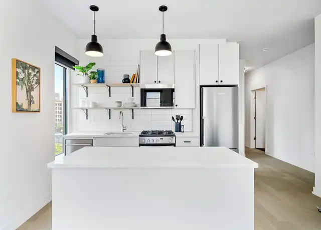 Property at The Wilmore - 4600 N Kenmore Ave, Chicago, IL, 60640, 1 bed, 1 bath, [object Object]