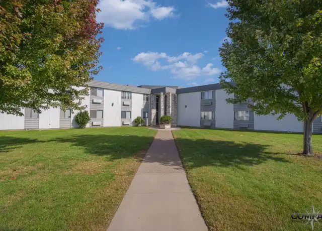 Property at 1025 W Macarthur Ave Unit 114, Eau Claire, WI, 54701, 1 bed, 1 bath, [object Object]