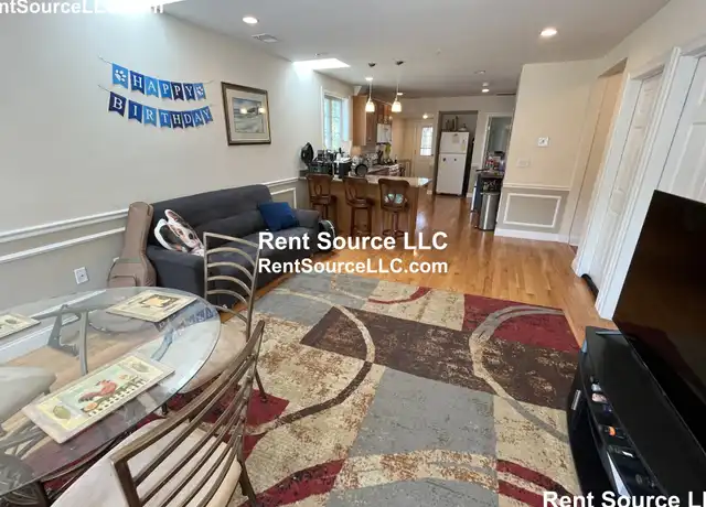 Property at 614 Main St Unit 2, Medford, MA, 02155, 3 beds, 2 baths, [object Object]