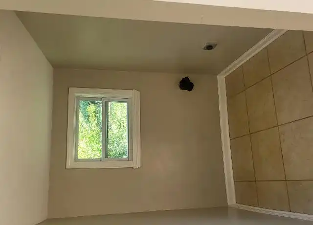 Property at 18024 Marcella Rd, Cleveland, OH, 44119, 2 beds, 1 bath, [object Object]
