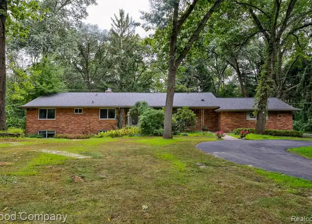 Property at 1731 Lone Pine Rd, Bloomfield Hills, MI, 48302, 3 beds, 3.5 baths, [object Object]