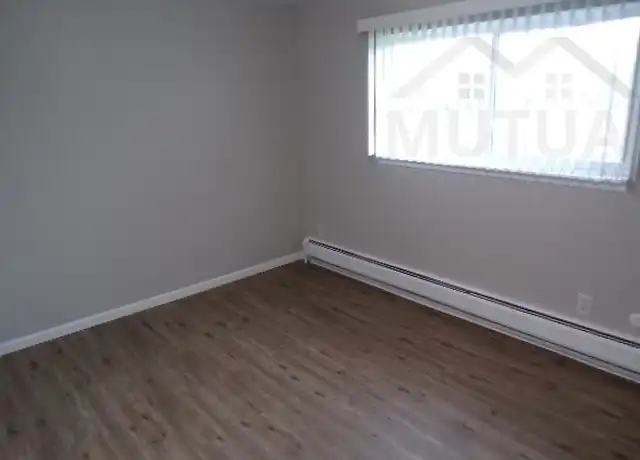 Property at 1490 Nancywood Dr Unit 11, Waterford Township, MI, 48327, 1 bed, 1 bath, [object Object]