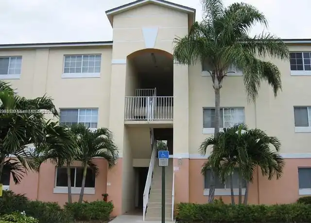 Property at 3610 N 56th Ave Unit 230-2, Hollywood, FL, 33021, 1 bed, 1 bath, [object Object]