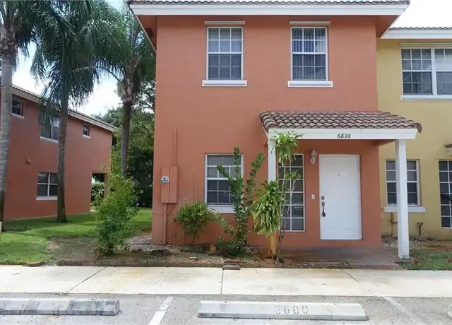 Property at 6800 Sienna Club Dr, Lauderhill, FL, 33319, 3 beds, 2.5 baths, [object Object]