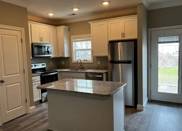 Property at 2176 Prospector Ct Apt 3224, Bowling Green, KY, 42101, 2 beds, 2 baths, [object Object]